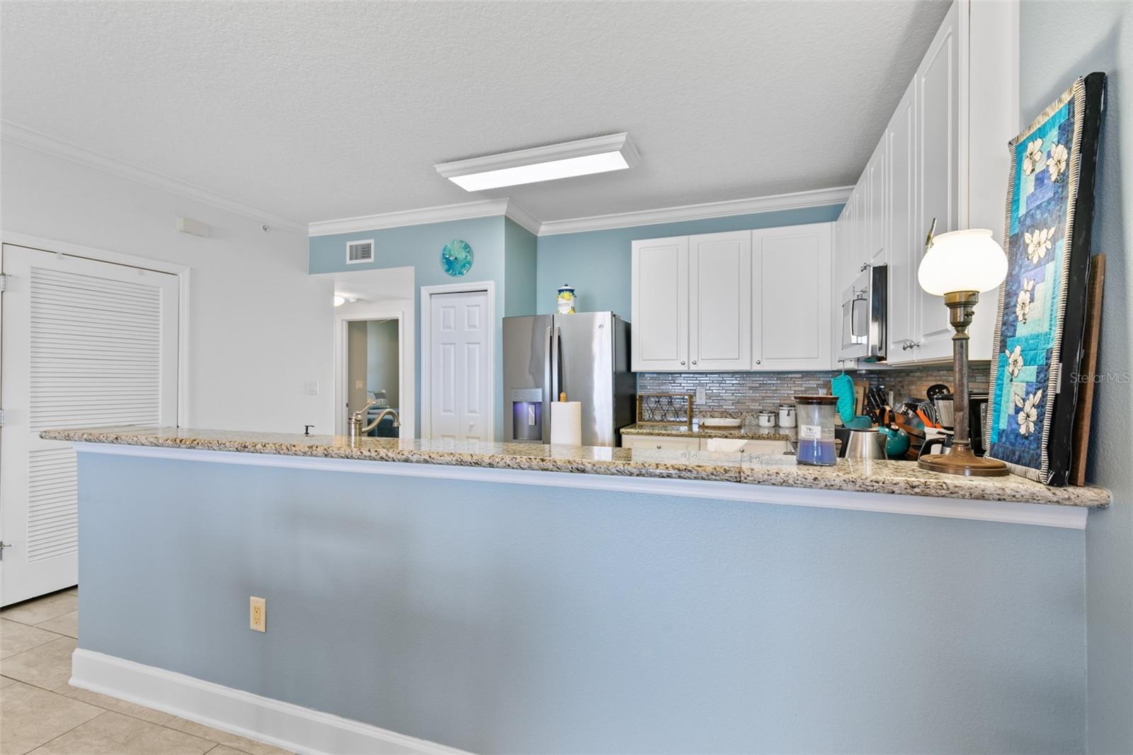 Image 9 of 95 For 80 Surfview Drive 707