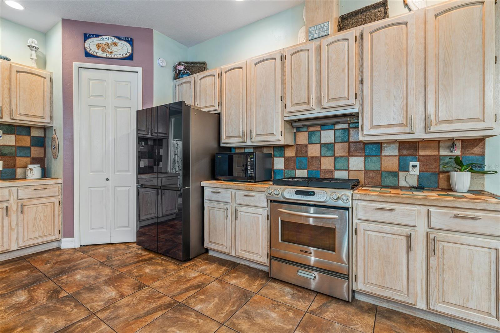 Image 18 of 68 For 1341 Daytona Avenue