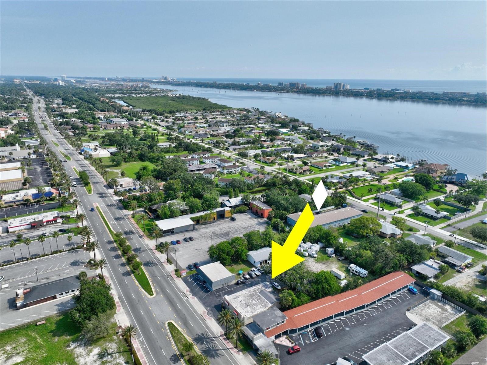 Image 4 of 67 For 1841 Ridgewood Avenue