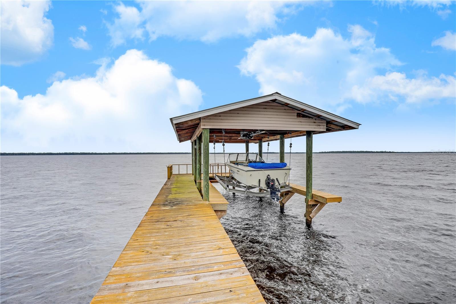 Image 4 of 66 For 102 Shore Lane