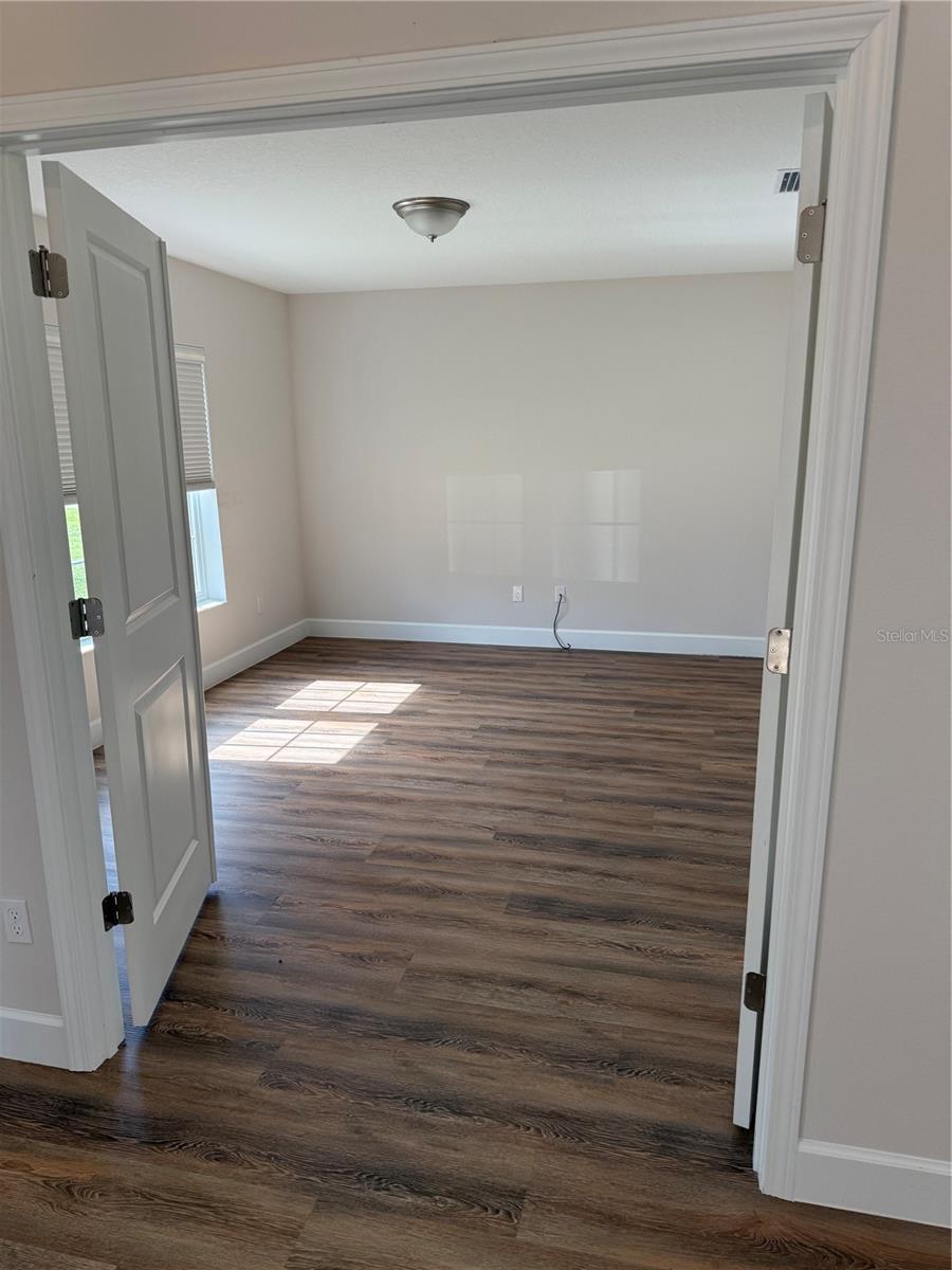 Image 32 of 40 For 15 Raleigh Drive