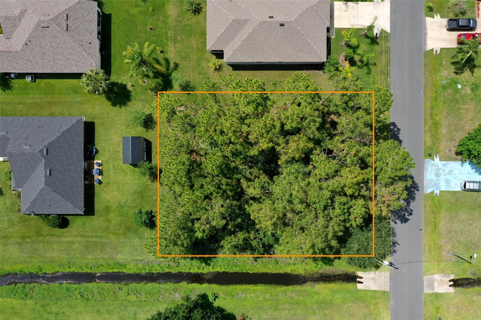 Image 3 of 37 For 30 Langdon Drive