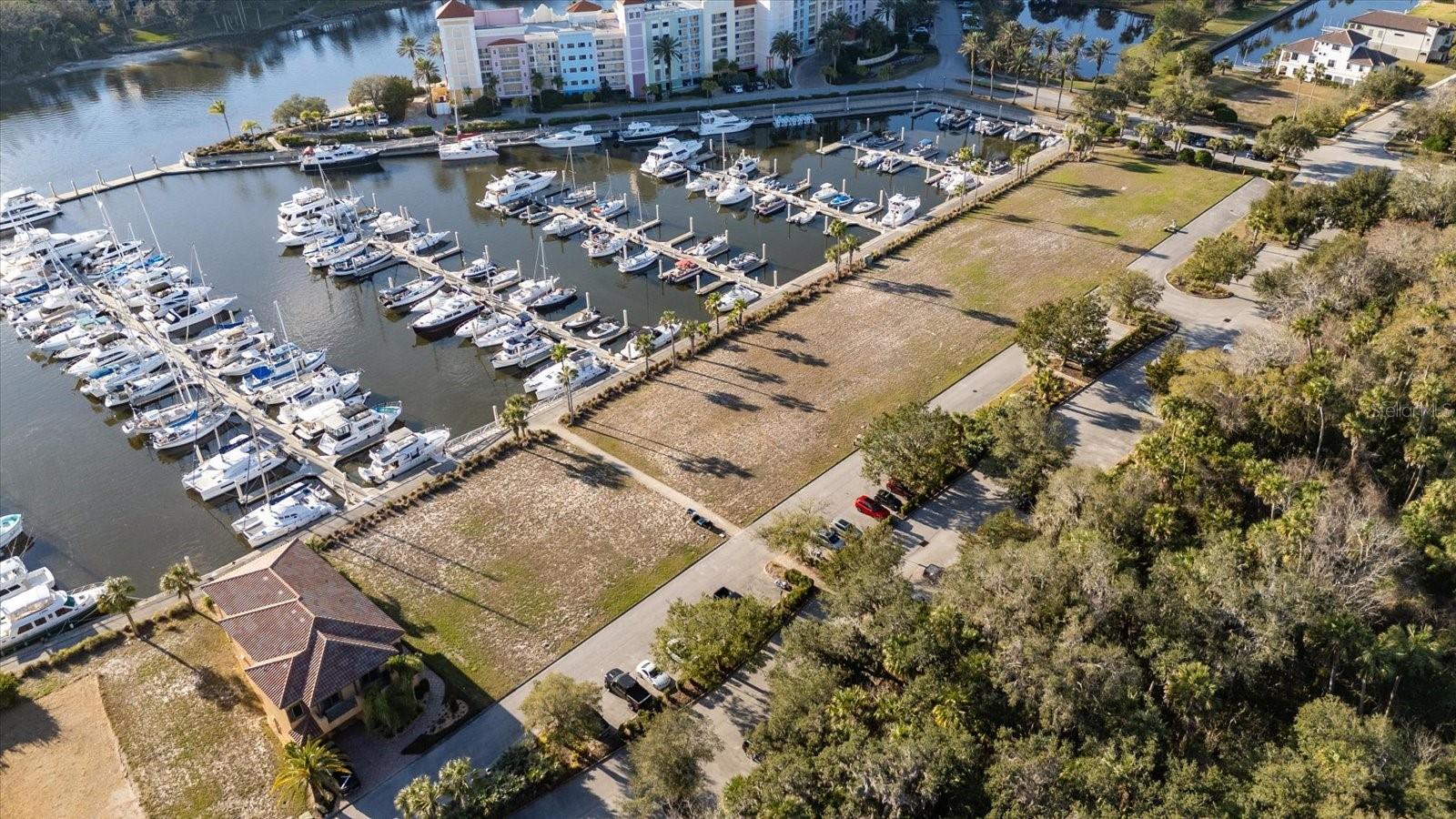 Image 10 of 18 For 122 Harbor Village Point S