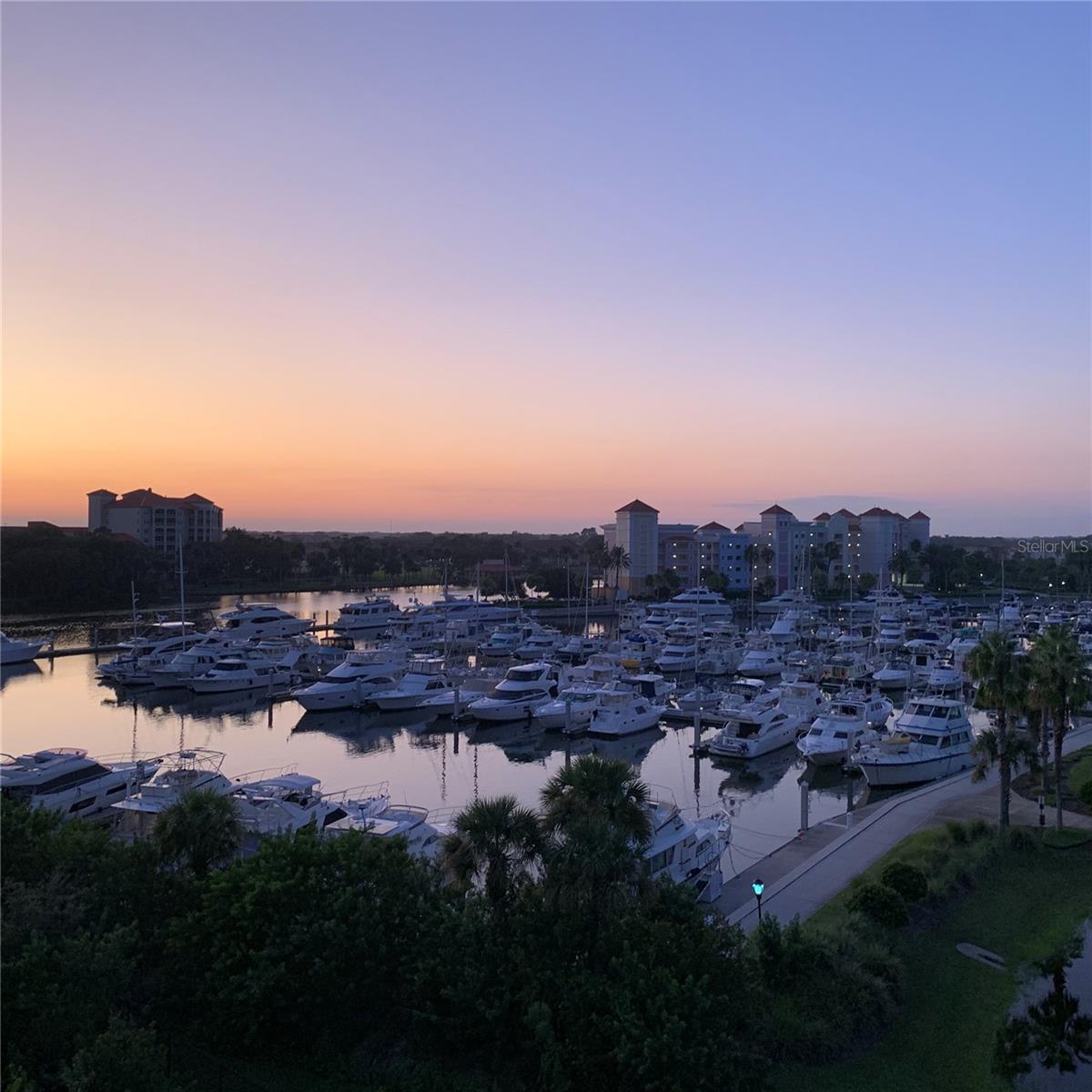Image 16 of 18 For 122 Harbor Village Point S
