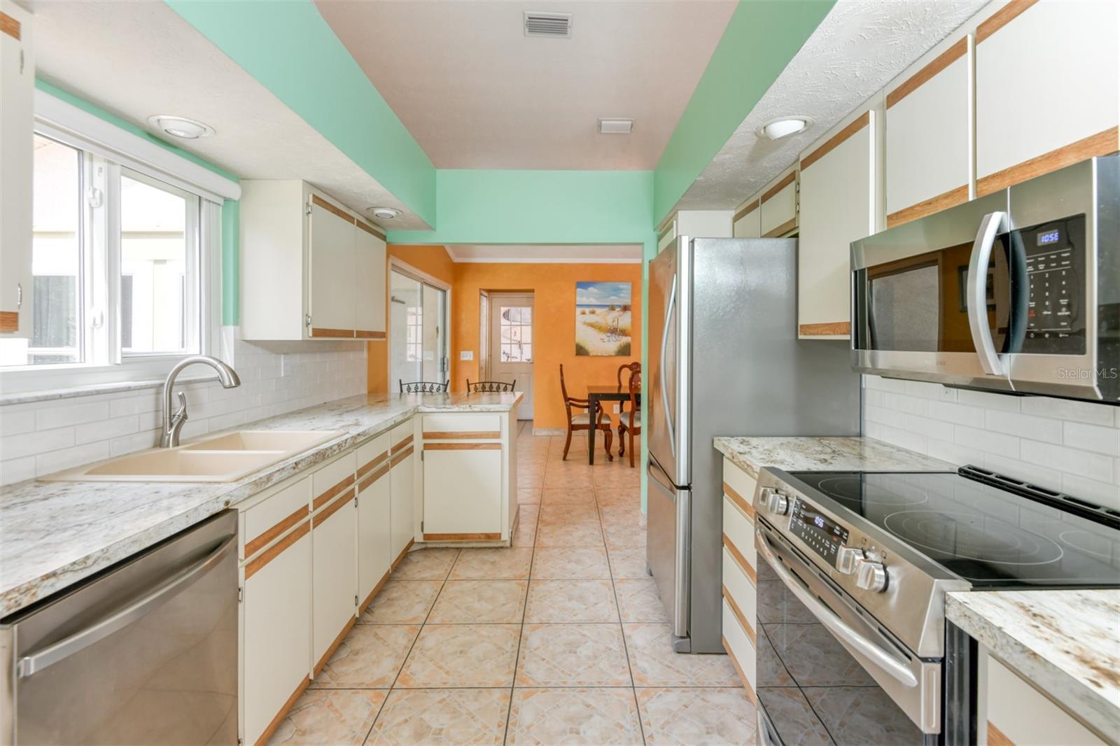 Image 12 of 44 For 5324 4th Street