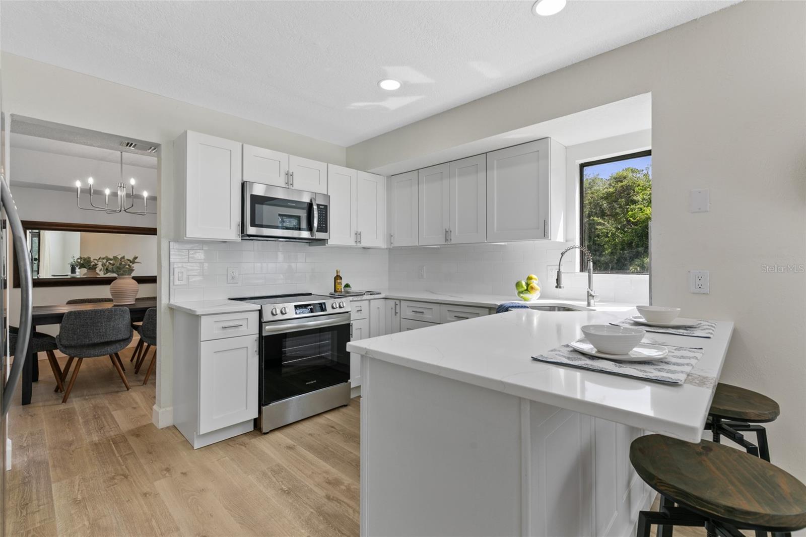 Image 10 of 50 For 7 Sherbury Court 7