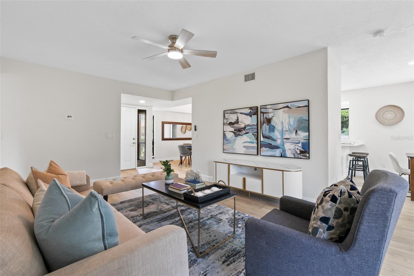 Image 8 of 50 For 7 Sherbury Court 7
