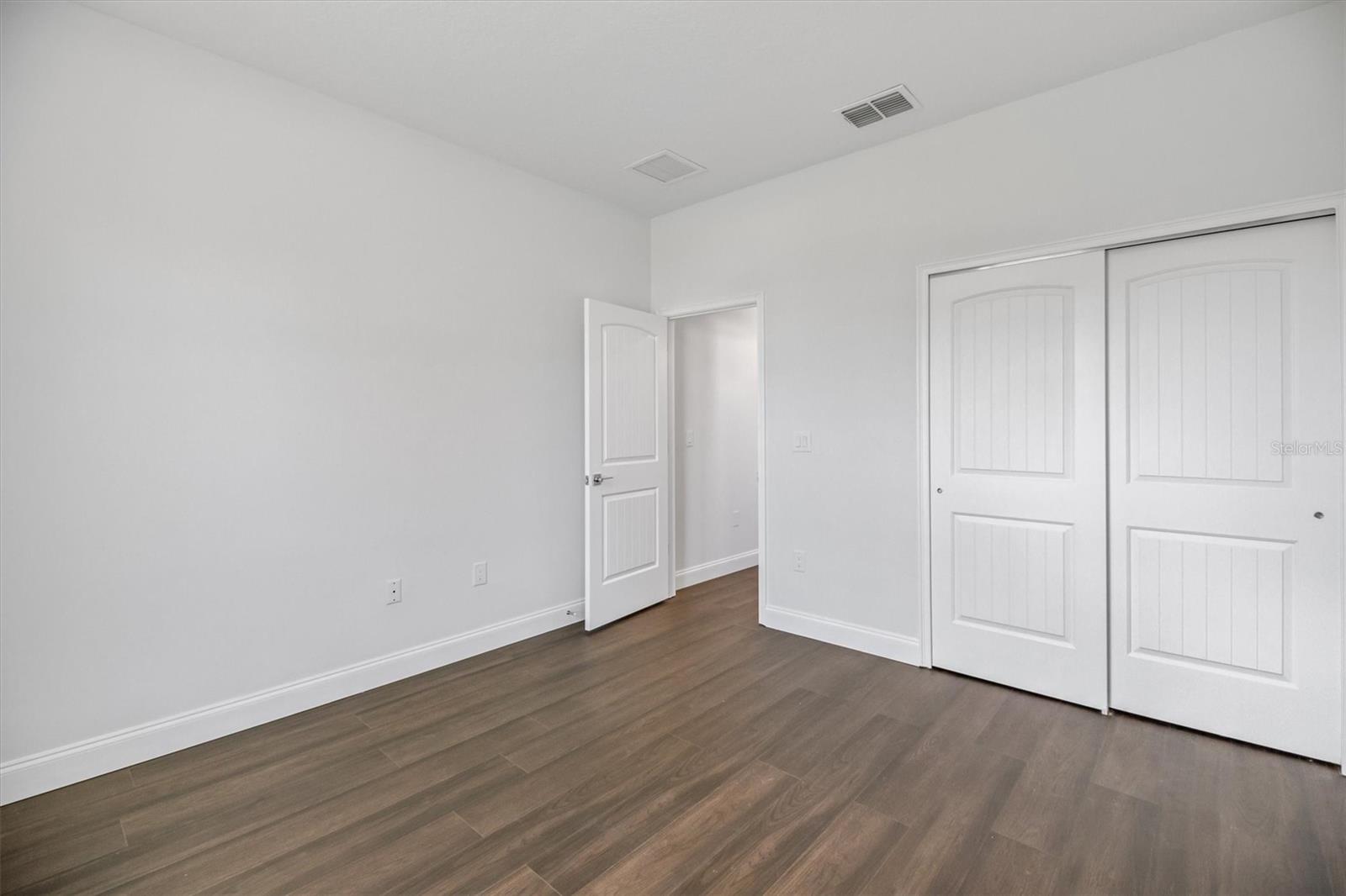 Image 26 of 31 For 52 Pershing Lane