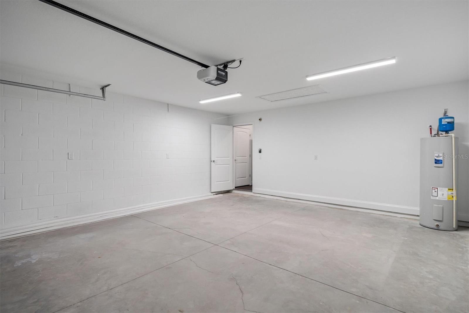 Image 29 of 31 For 52 Pershing Lane