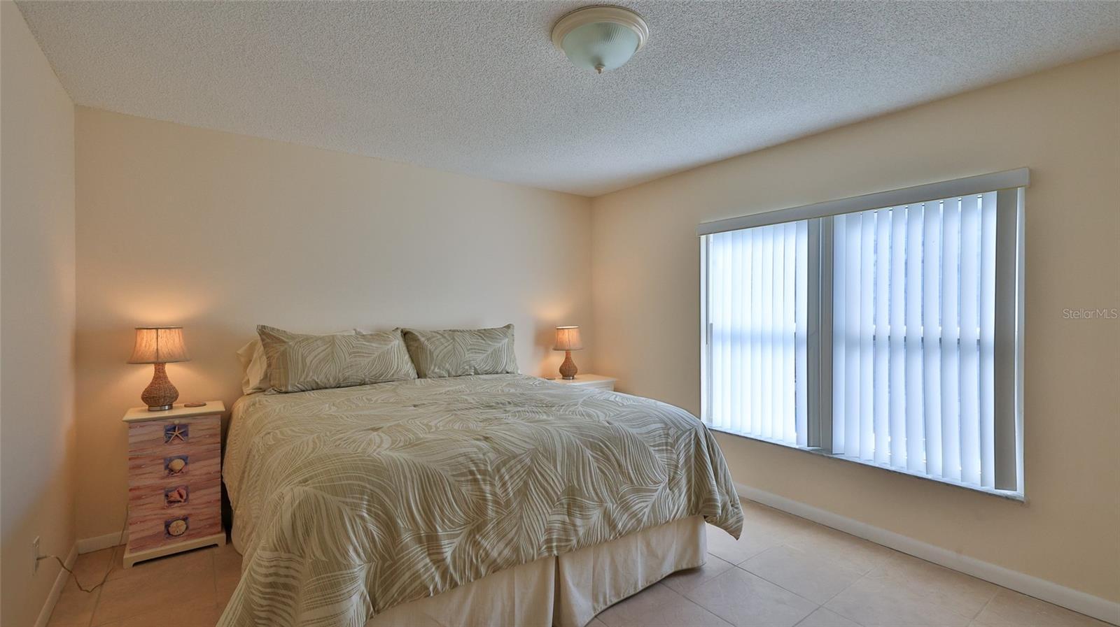 Image 12 of 33 For 4155 Atlantic Avenue 204
