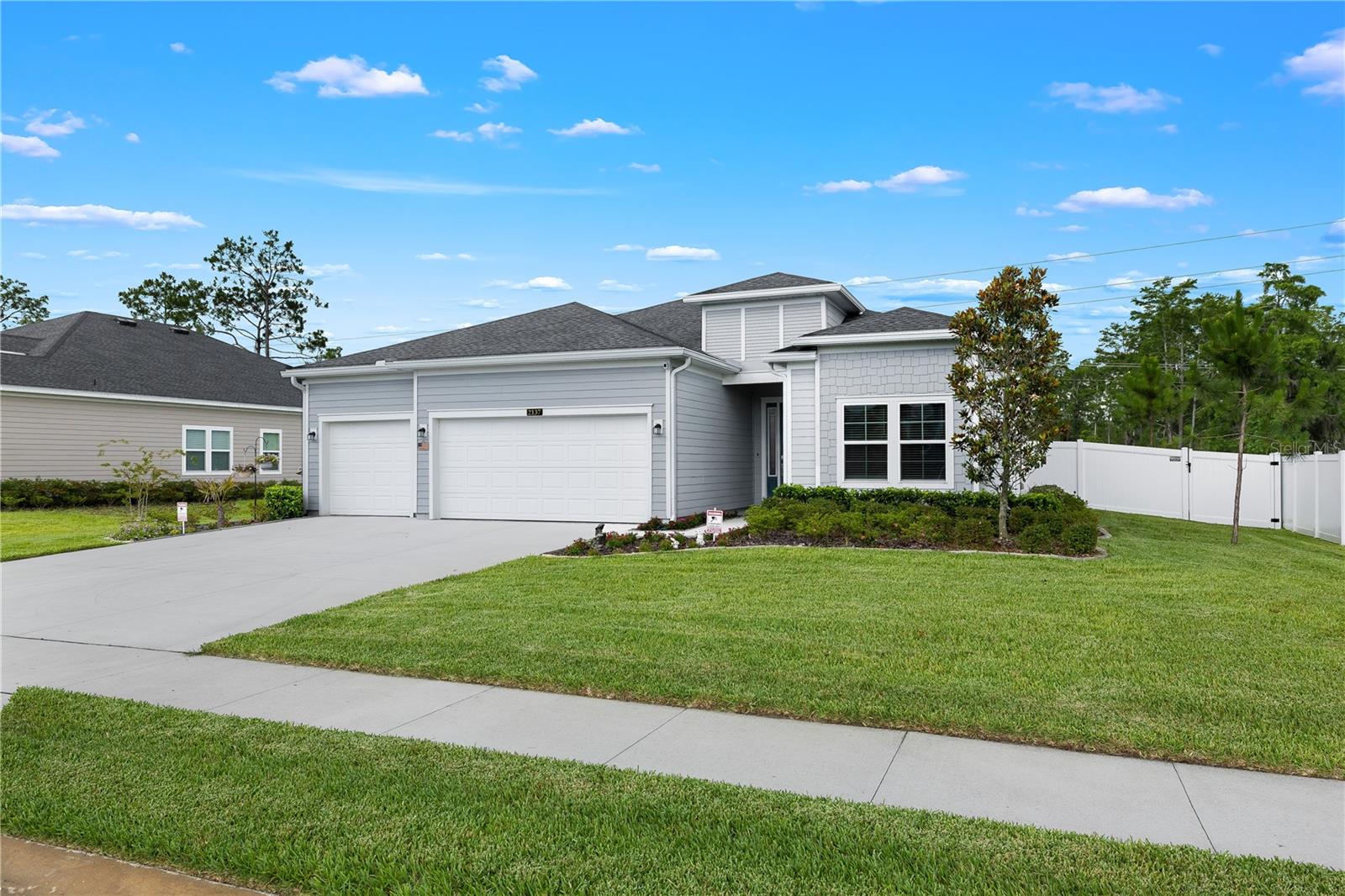 Image 3 of 37 For 2137 Raglan Circle