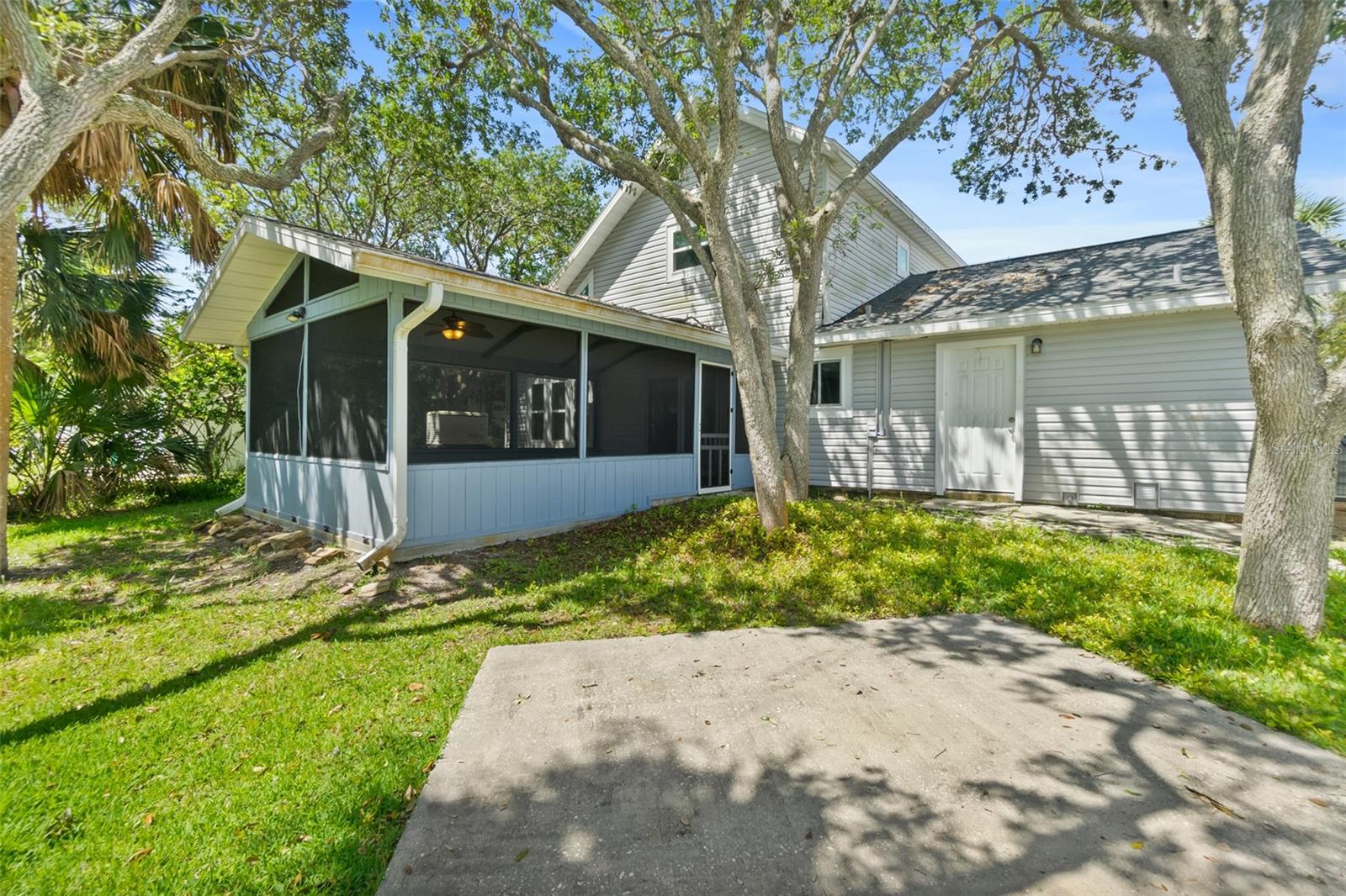 Image 35 of 47 For 2325 Flagler Avenue