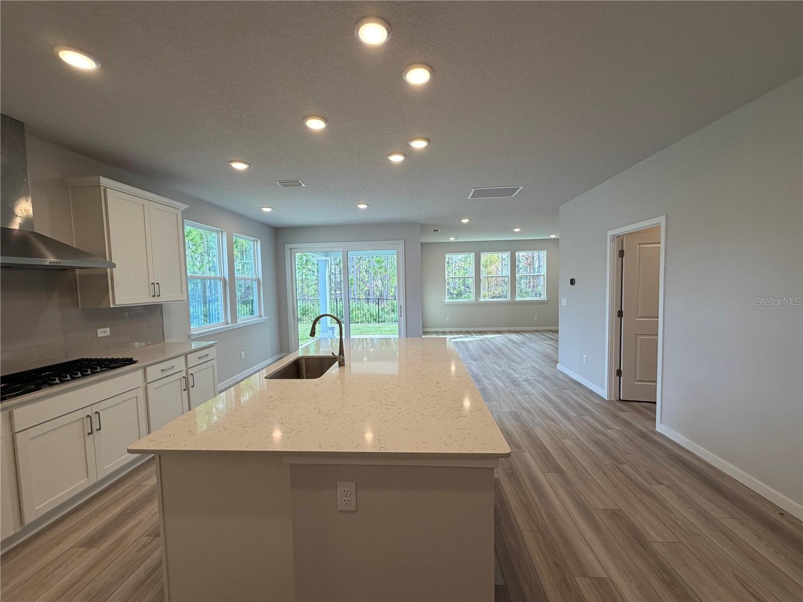 Image 24 of 36 For 42 Perseus Avenue