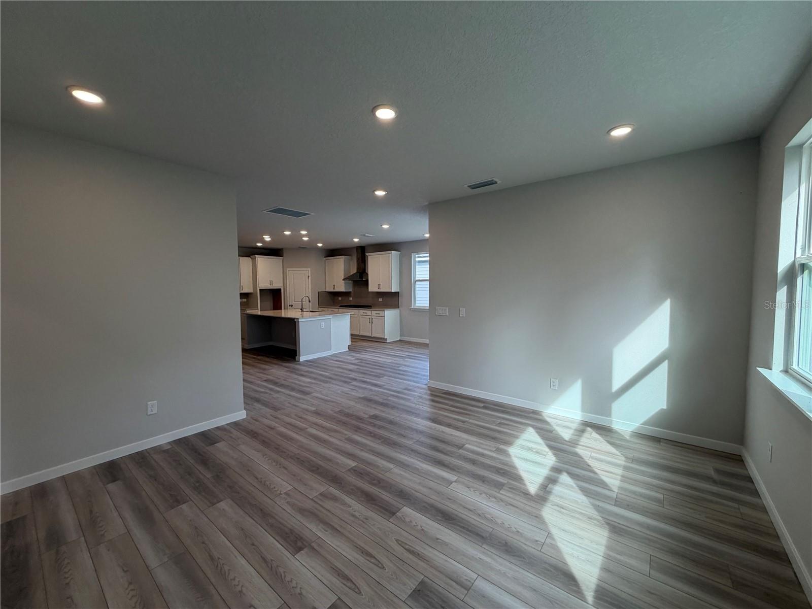 Image 26 of 36 For 42 Perseus Avenue