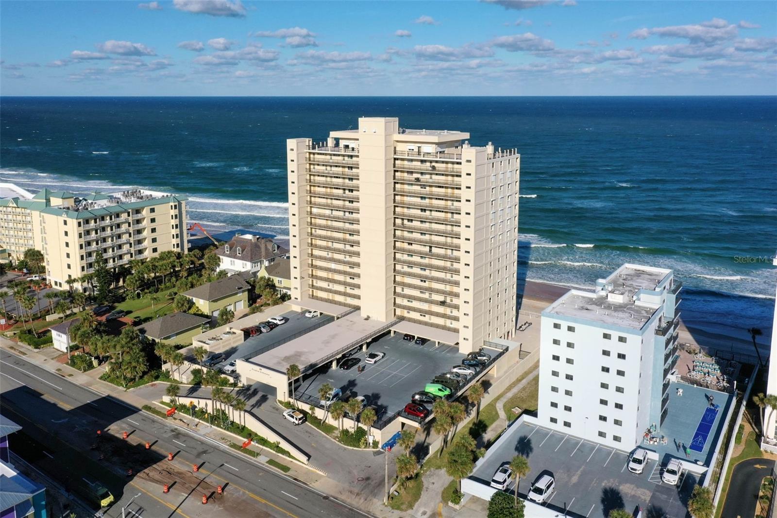Image 2 of 51 For 89 Atlantic Avenue 1004