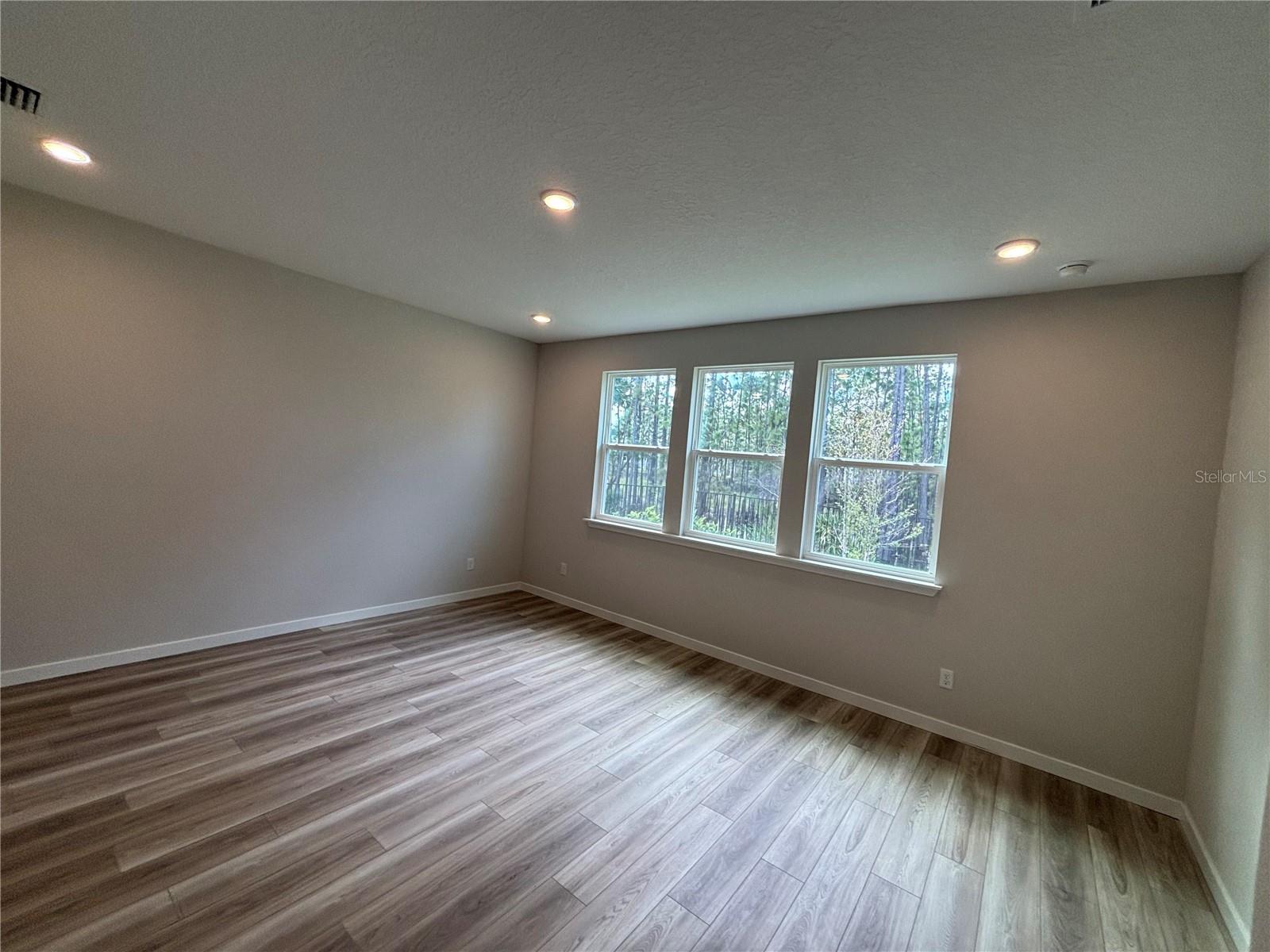 Image 23 of 27 For 71 Pegasus Road