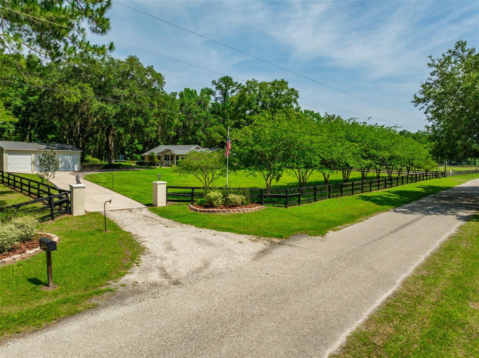 Image 22 of 42 For 21375 150th Avenue Road