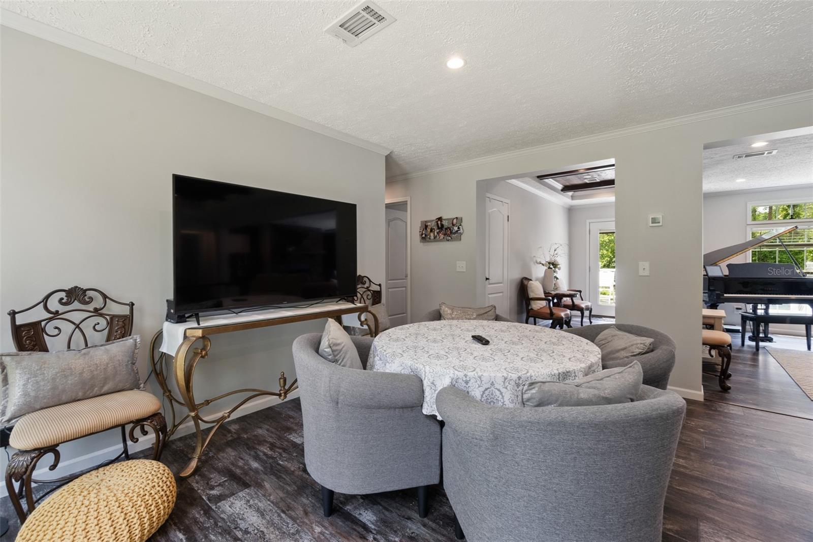 Image 30 of 42 For 21375 150th Avenue Road