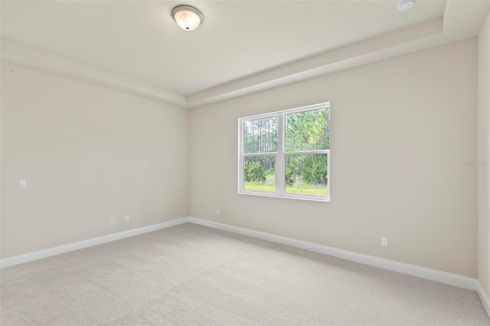 Image 37 of 56 For 229 Hawthorn Avenue