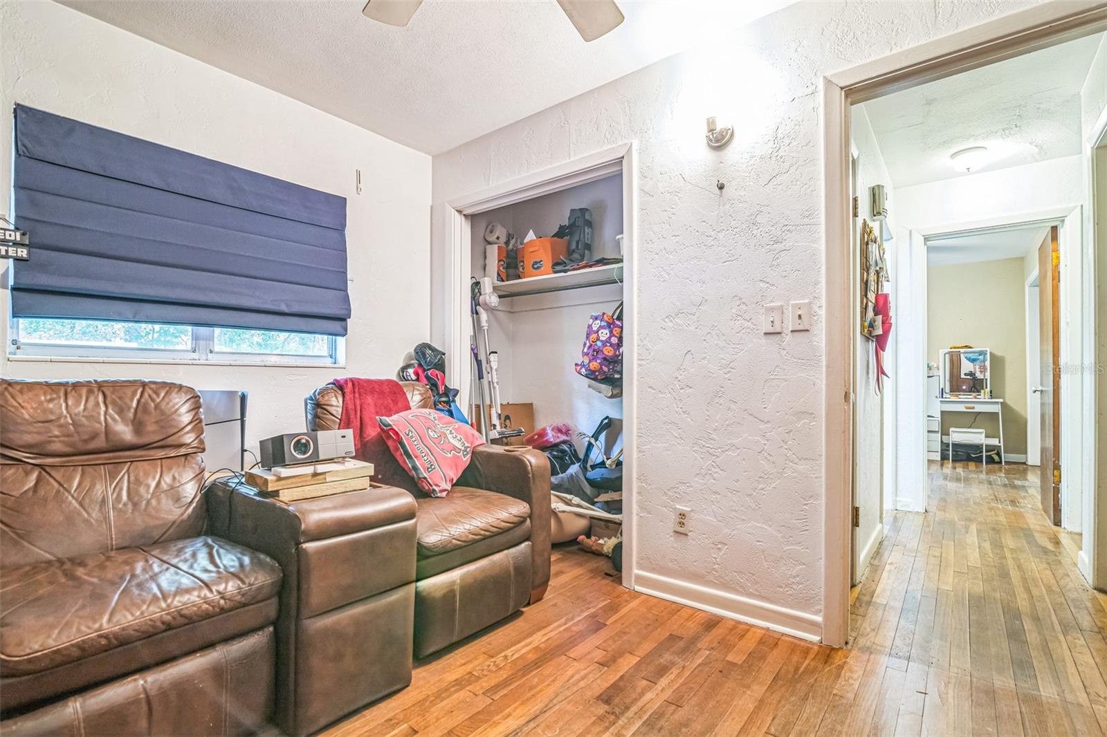 Image 5 of 16 For 418 27th Terrace