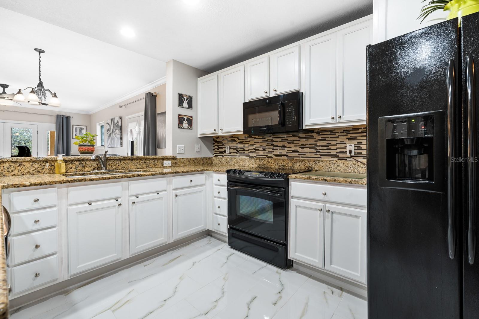 Image 13 of 46 For 100 Bella Harbor Court 103