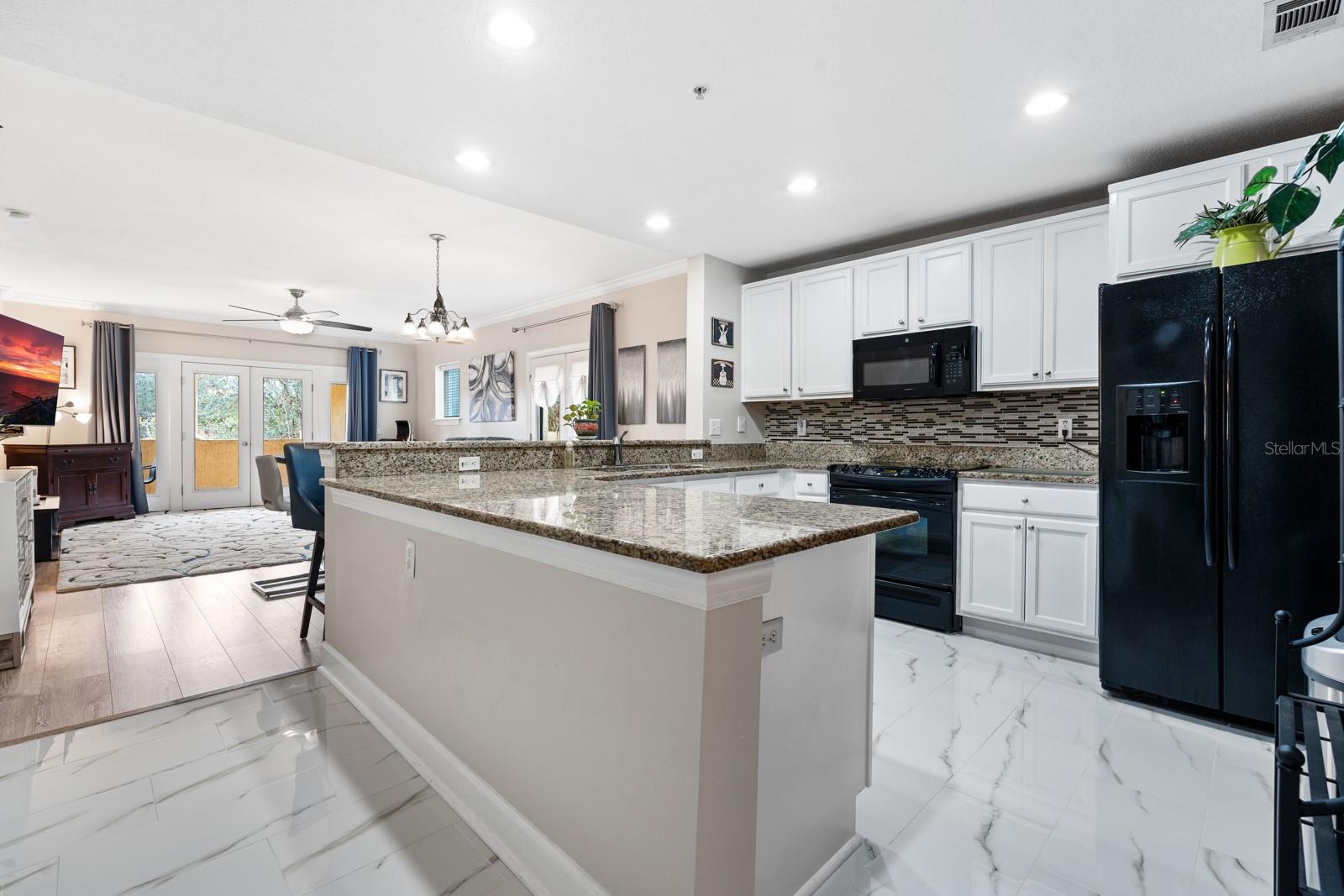 Image 4 of 46 For 100 Bella Harbor Court 103