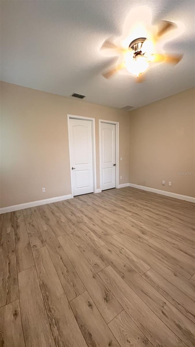 Image 12 of 34 For 1 Linden Place B