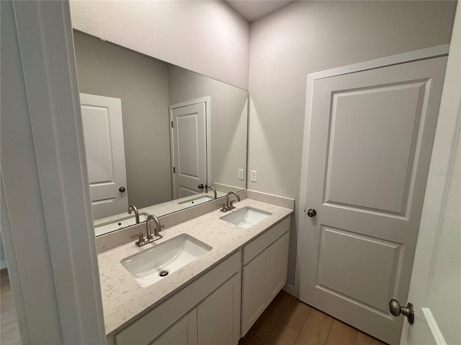 Image 12 of 24 For 44 Perseus Avenue