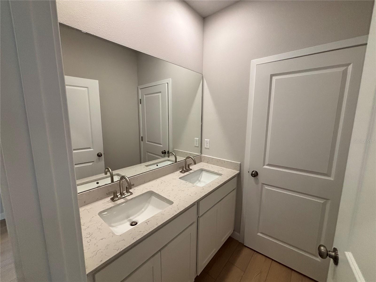 Image 13 of 24 For 44 Perseus Avenue