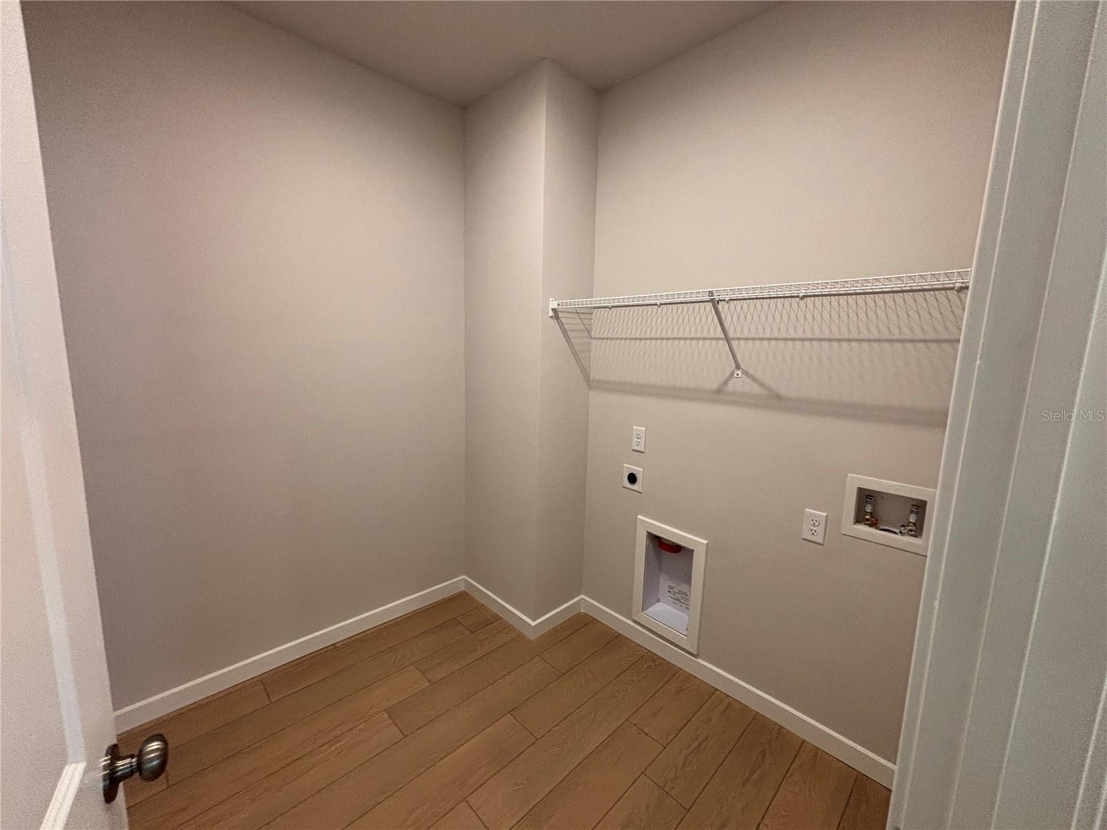 Image 20 of 24 For 44 Perseus Avenue