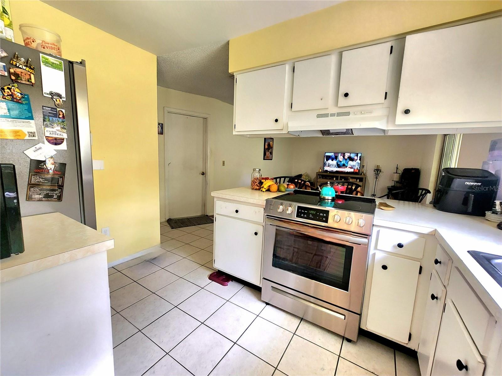 Image 12 of 32 For 1561 Copperfield Avenue