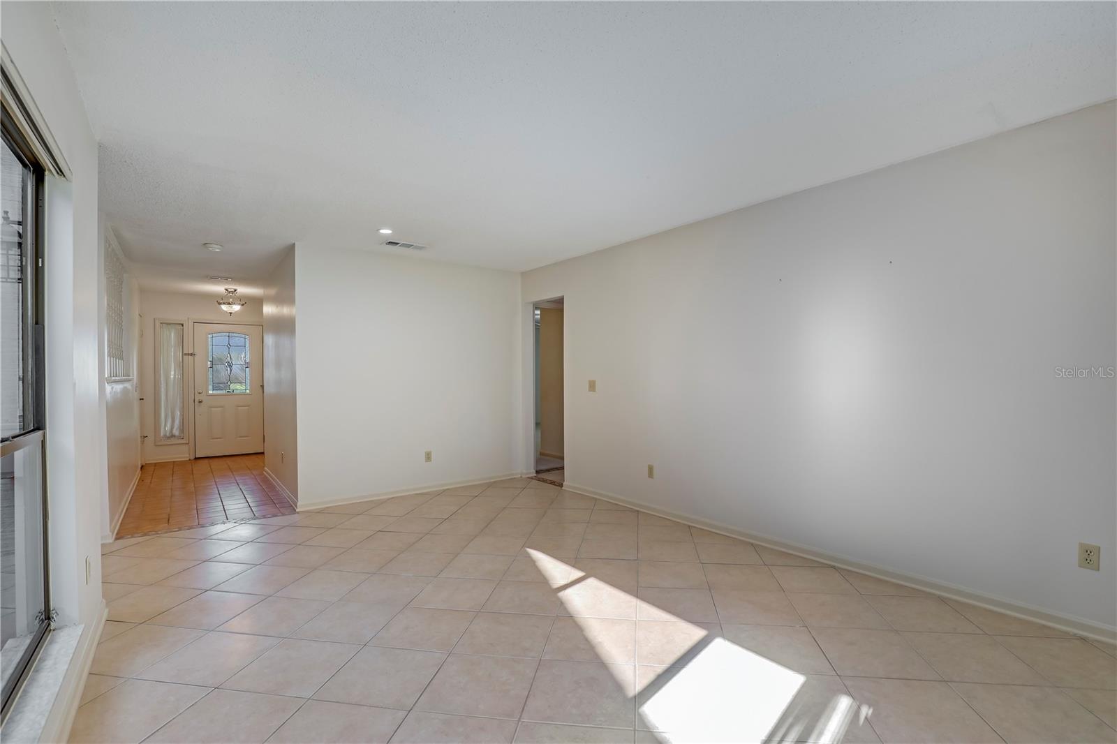 Image 10 of 47 For 2396 Stonebridge Drive