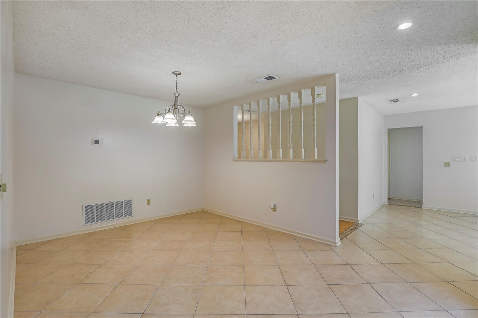 Image 13 of 47 For 2396 Stonebridge Drive