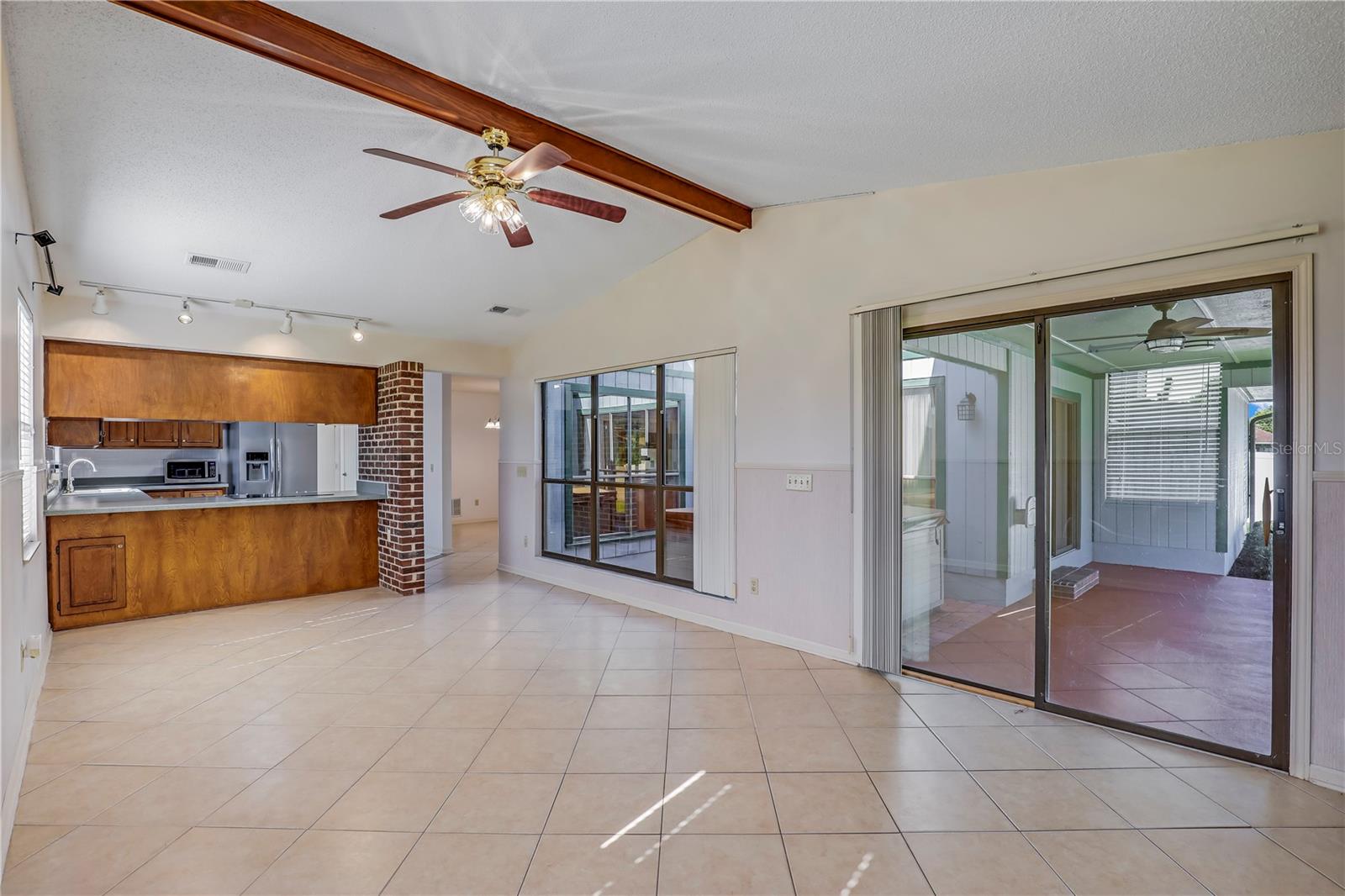 Image 20 of 47 For 2396 Stonebridge Drive