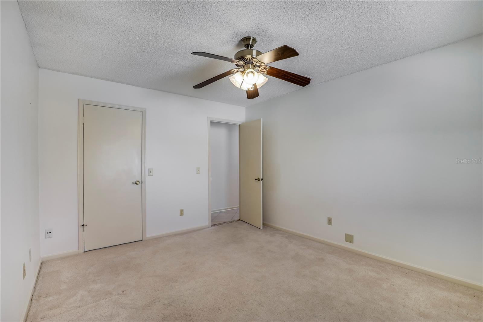 Image 34 of 47 For 2396 Stonebridge Drive