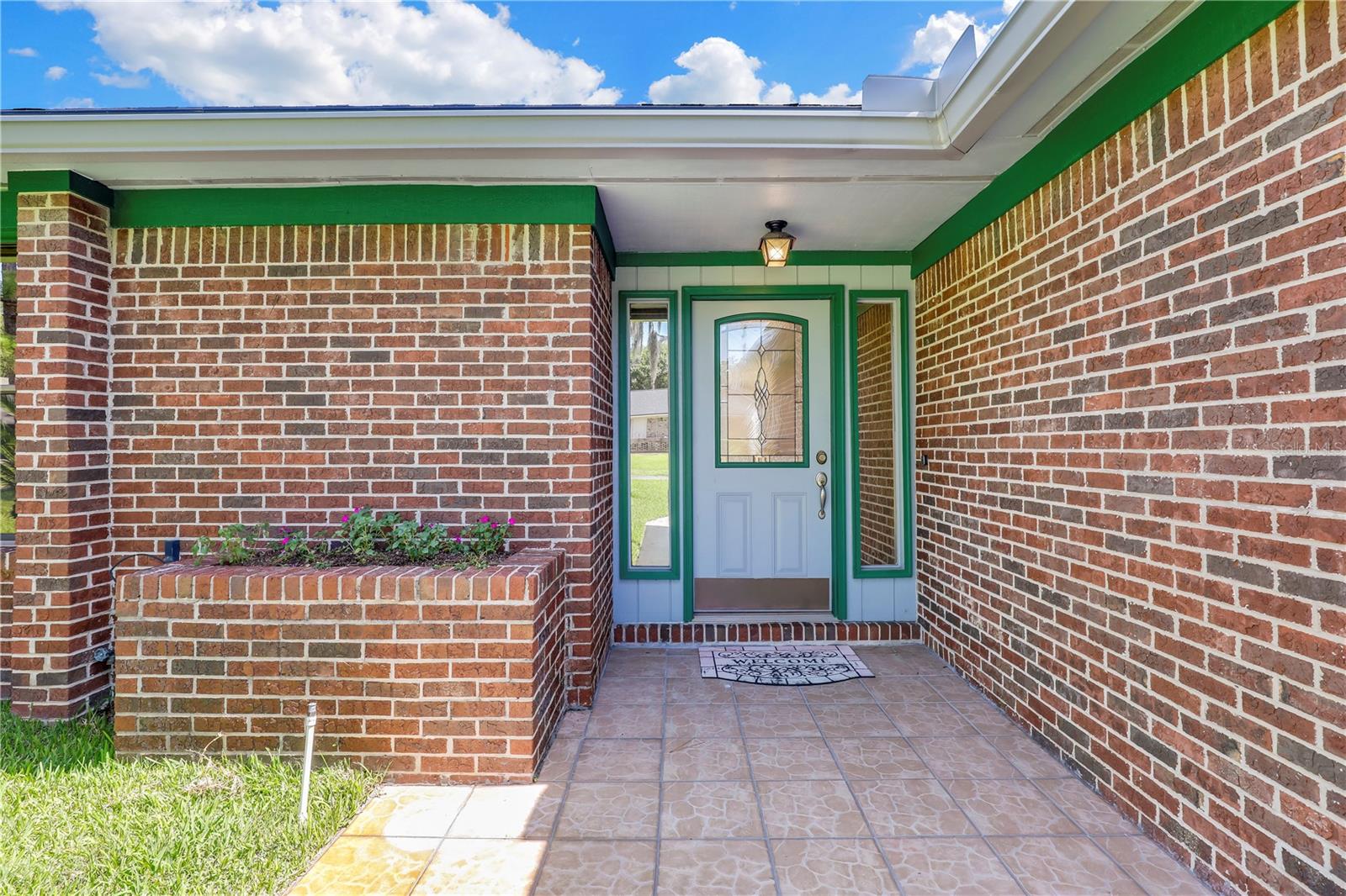 Image 8 of 47 For 2396 Stonebridge Drive