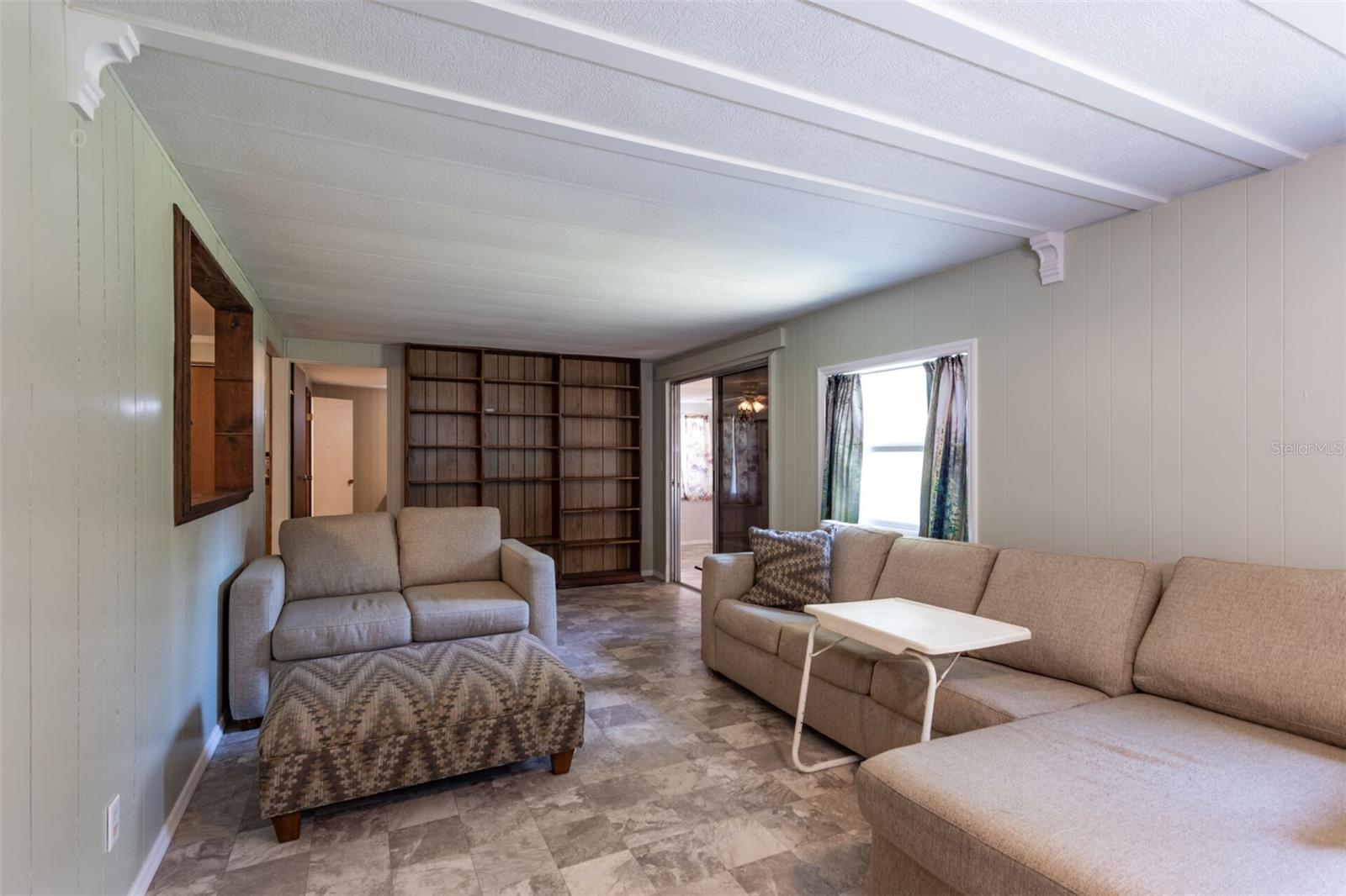 Image 11 of 39 For 2548 Sandlewood Lane