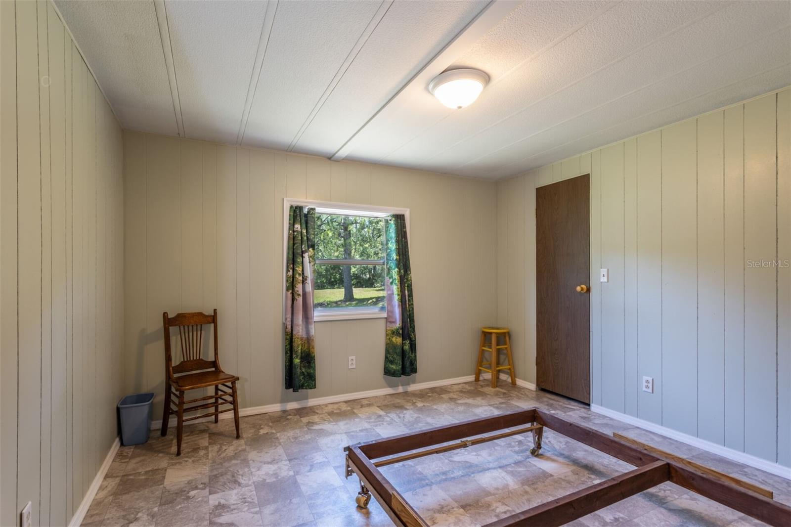 Image 17 of 39 For 2548 Sandlewood Lane