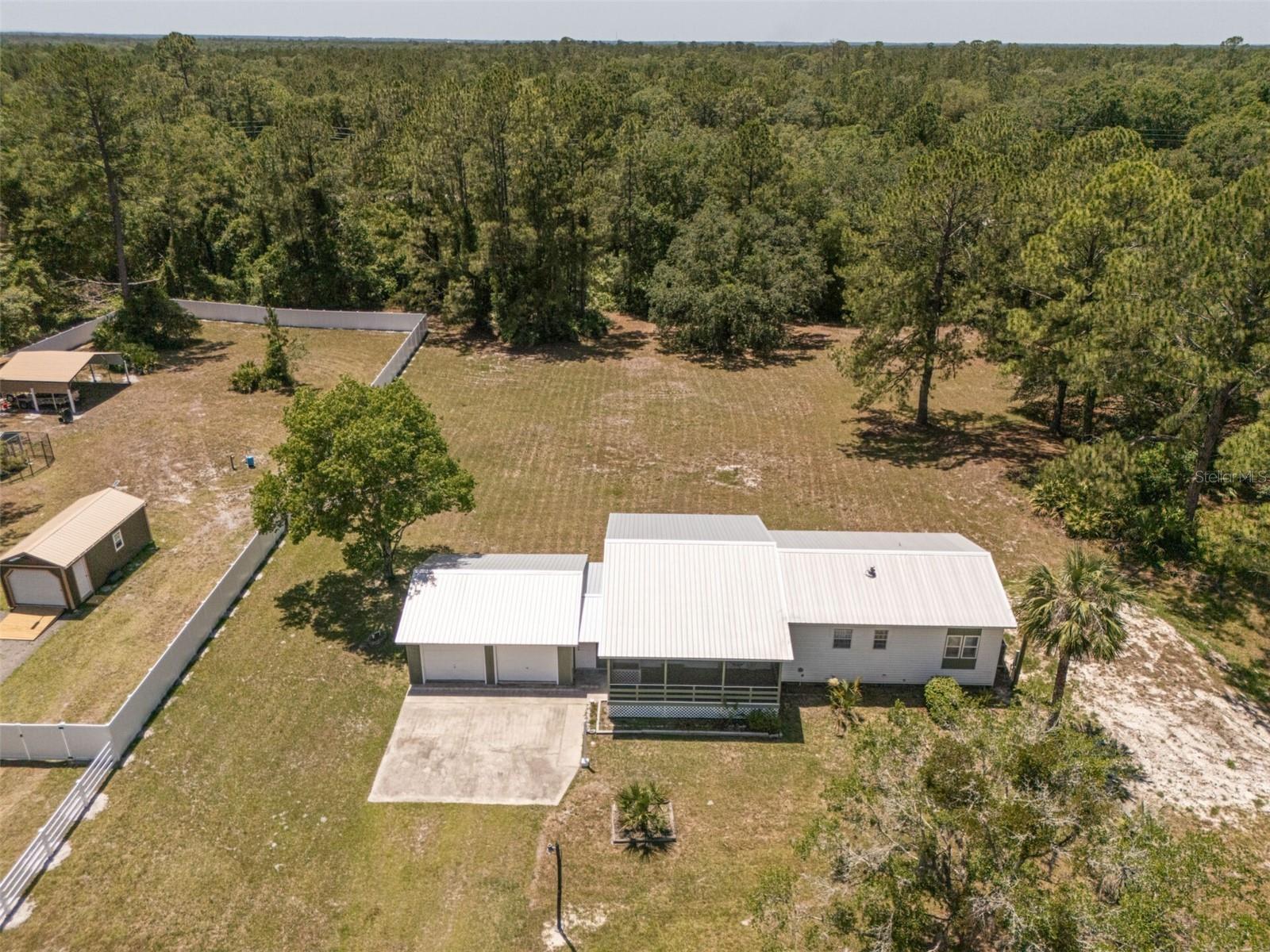 Image 21 of 39 For 2548 Sandlewood Lane