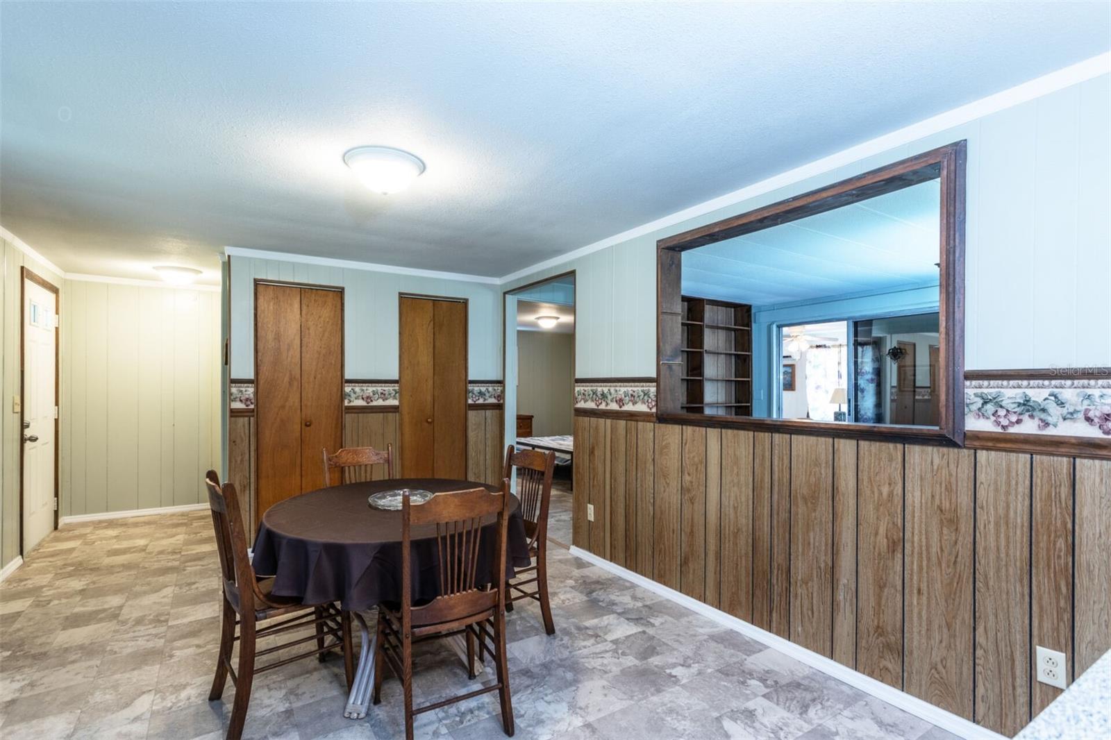 Image 3 of 39 For 2548 Sandlewood Lane