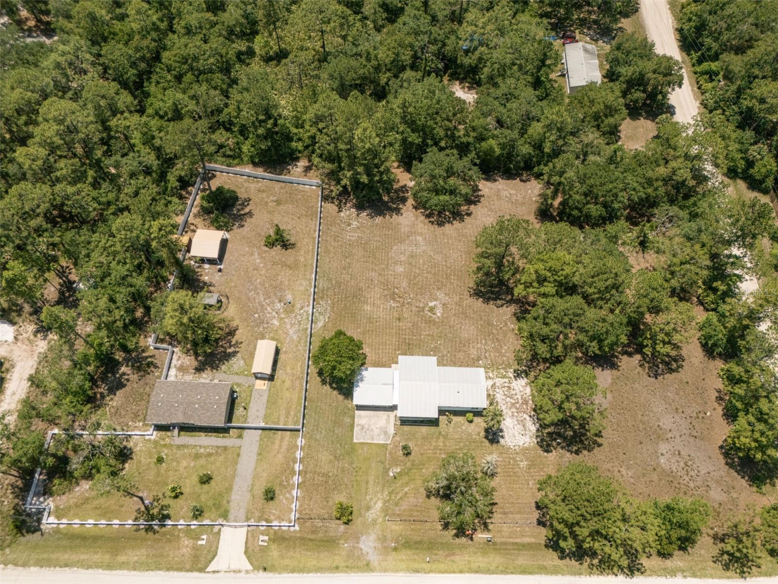 Image 32 of 39 For 2548 Sandlewood Lane