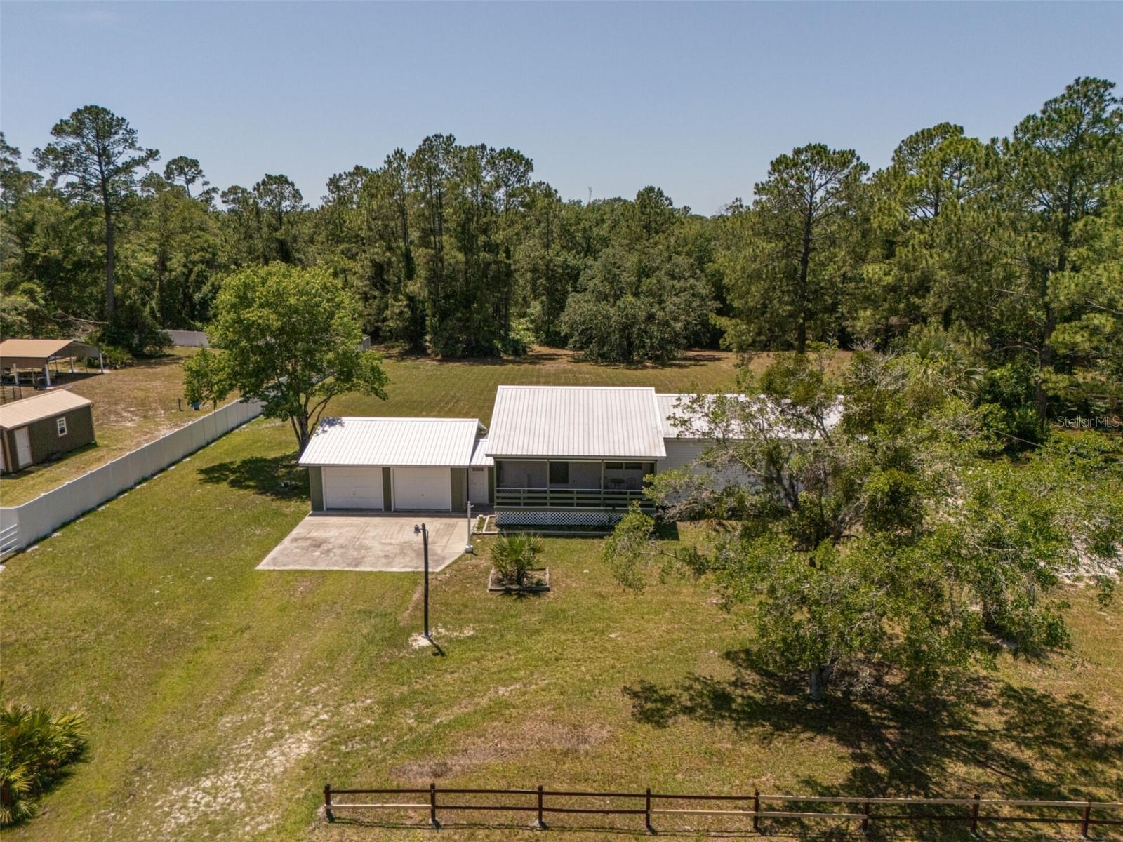 Image 37 of 39 For 2548 Sandlewood Lane