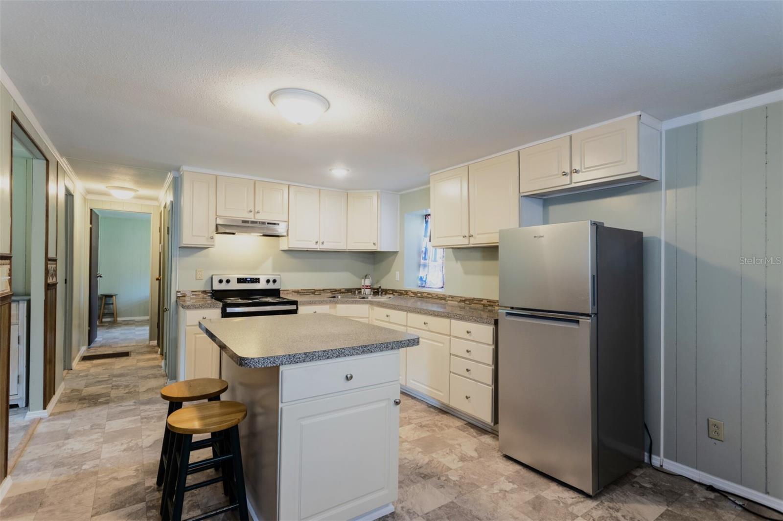 Image 8 of 39 For 2548 Sandlewood Lane