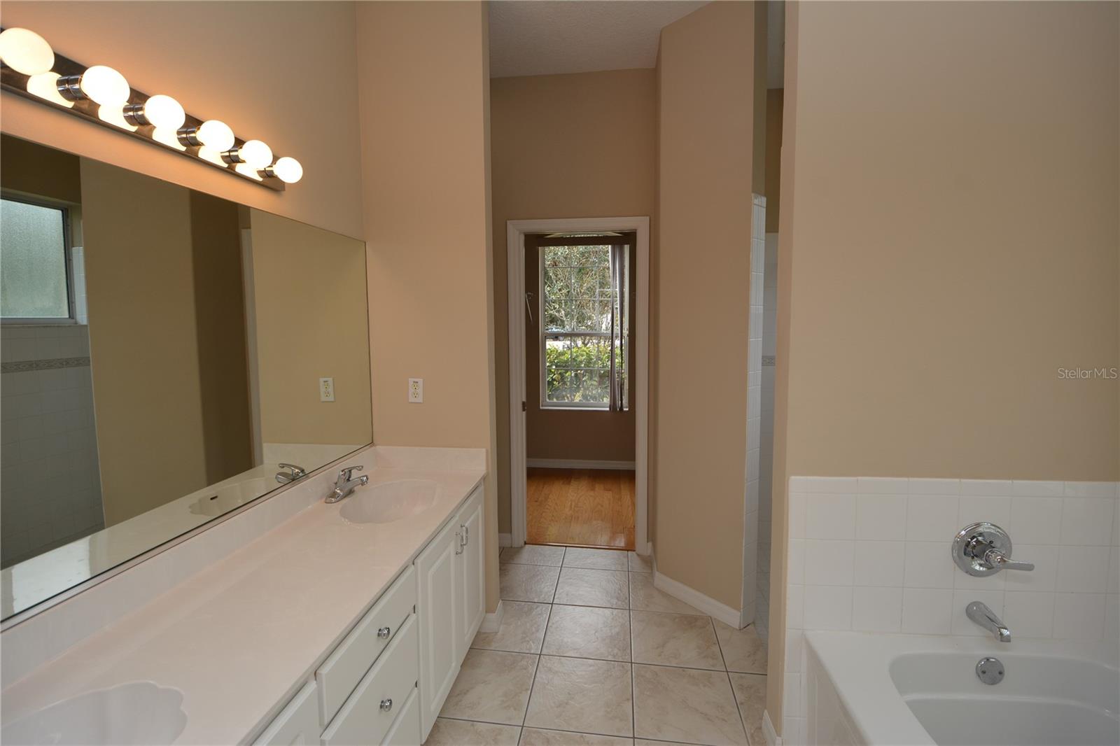 Image 18 of 30 For 7 Washwell Place