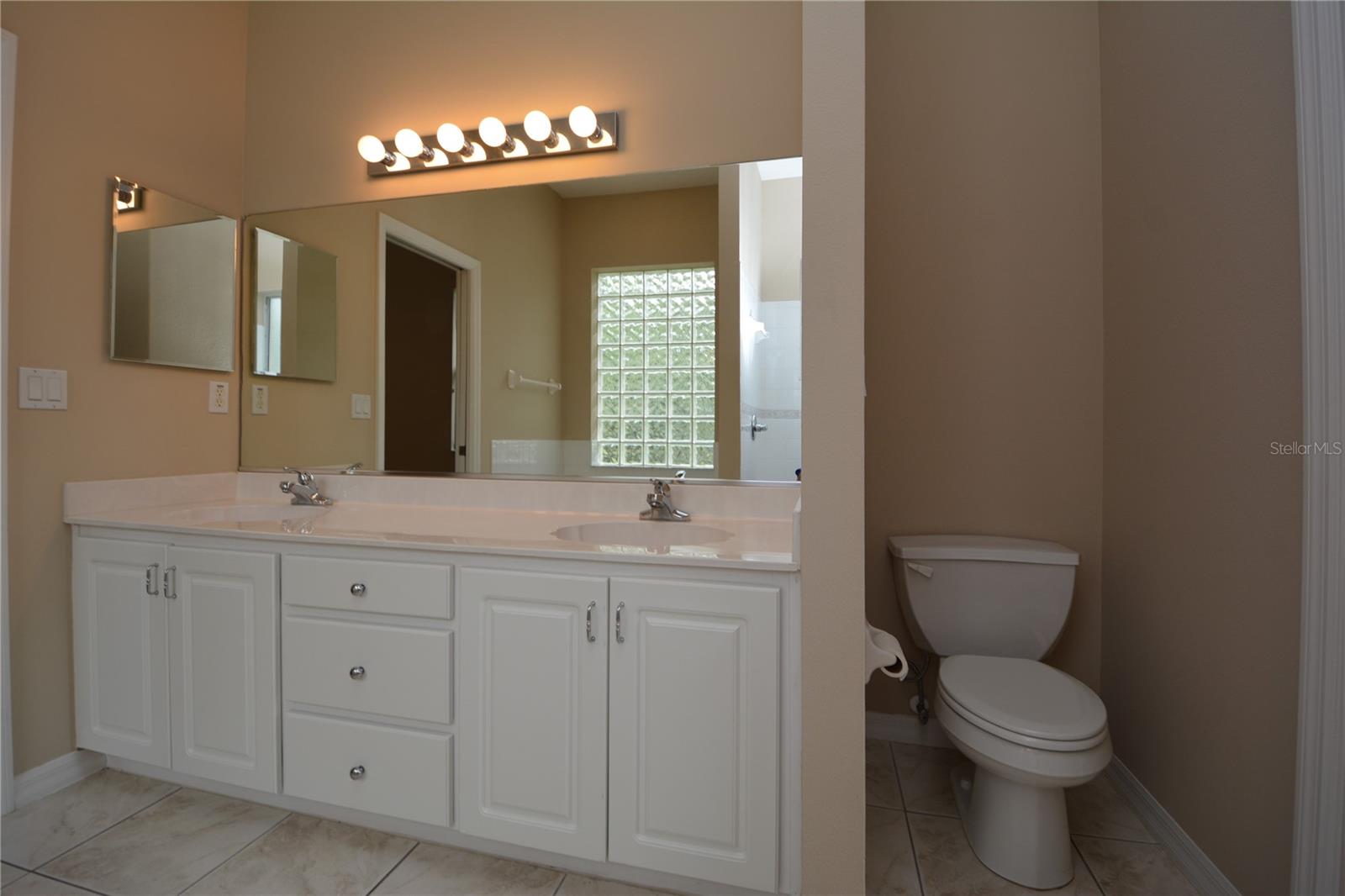 Image 19 of 30 For 7 Washwell Place