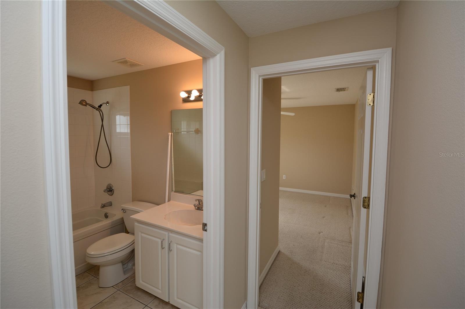 Image 23 of 30 For 7 Washwell Place