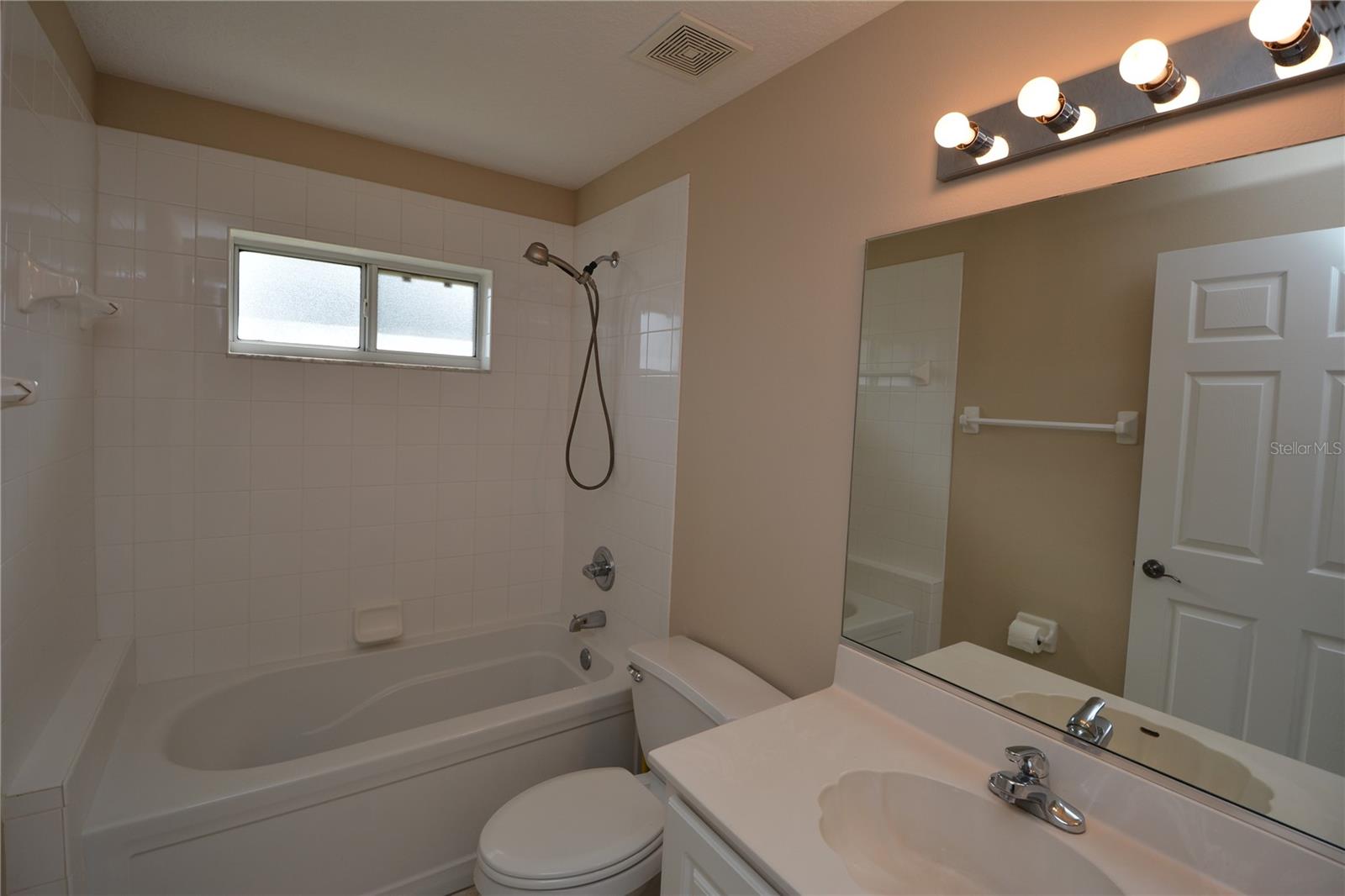 Image 26 of 30 For 7 Washwell Place
