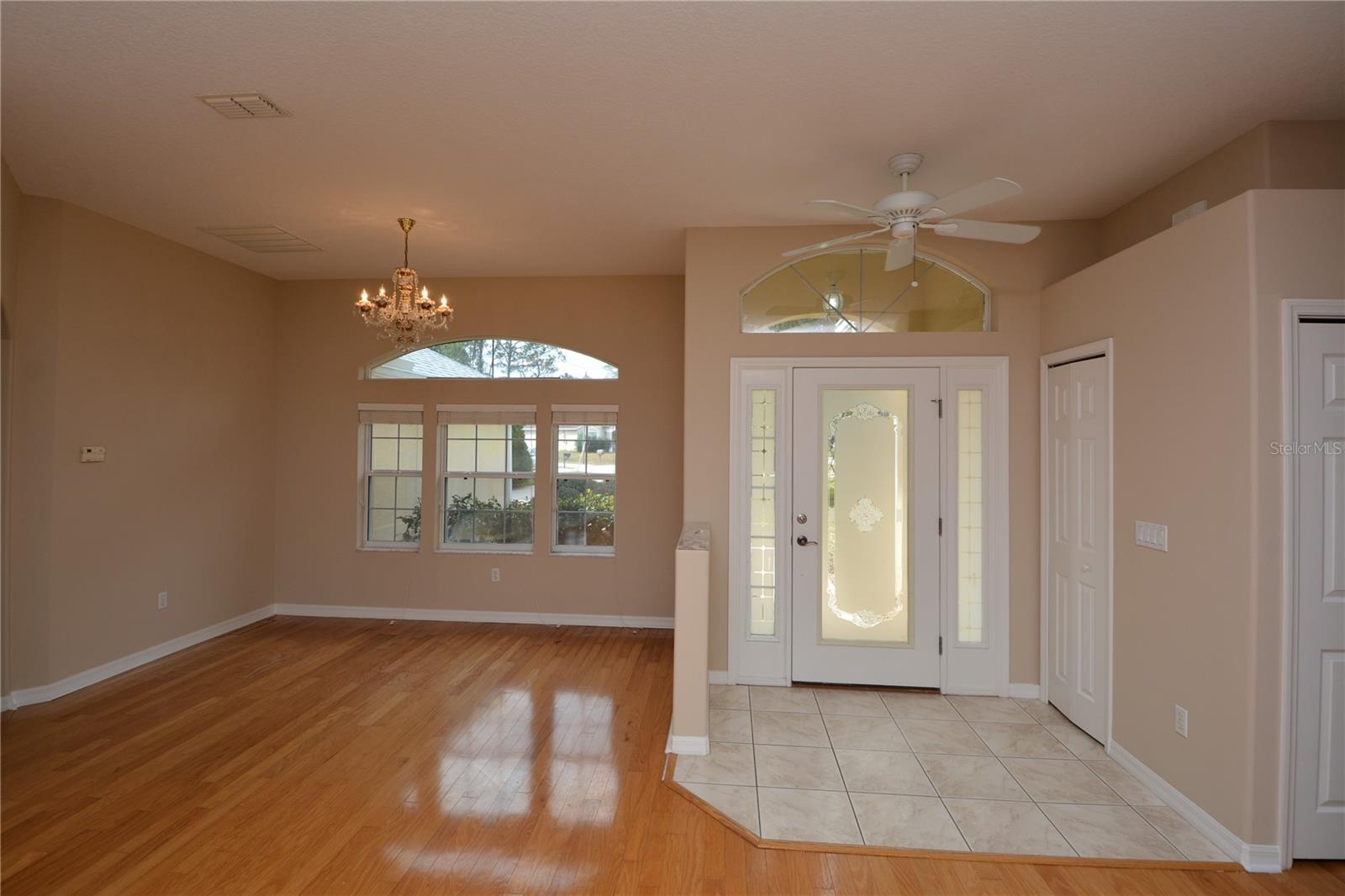 Image 3 of 30 For 7 Washwell Place