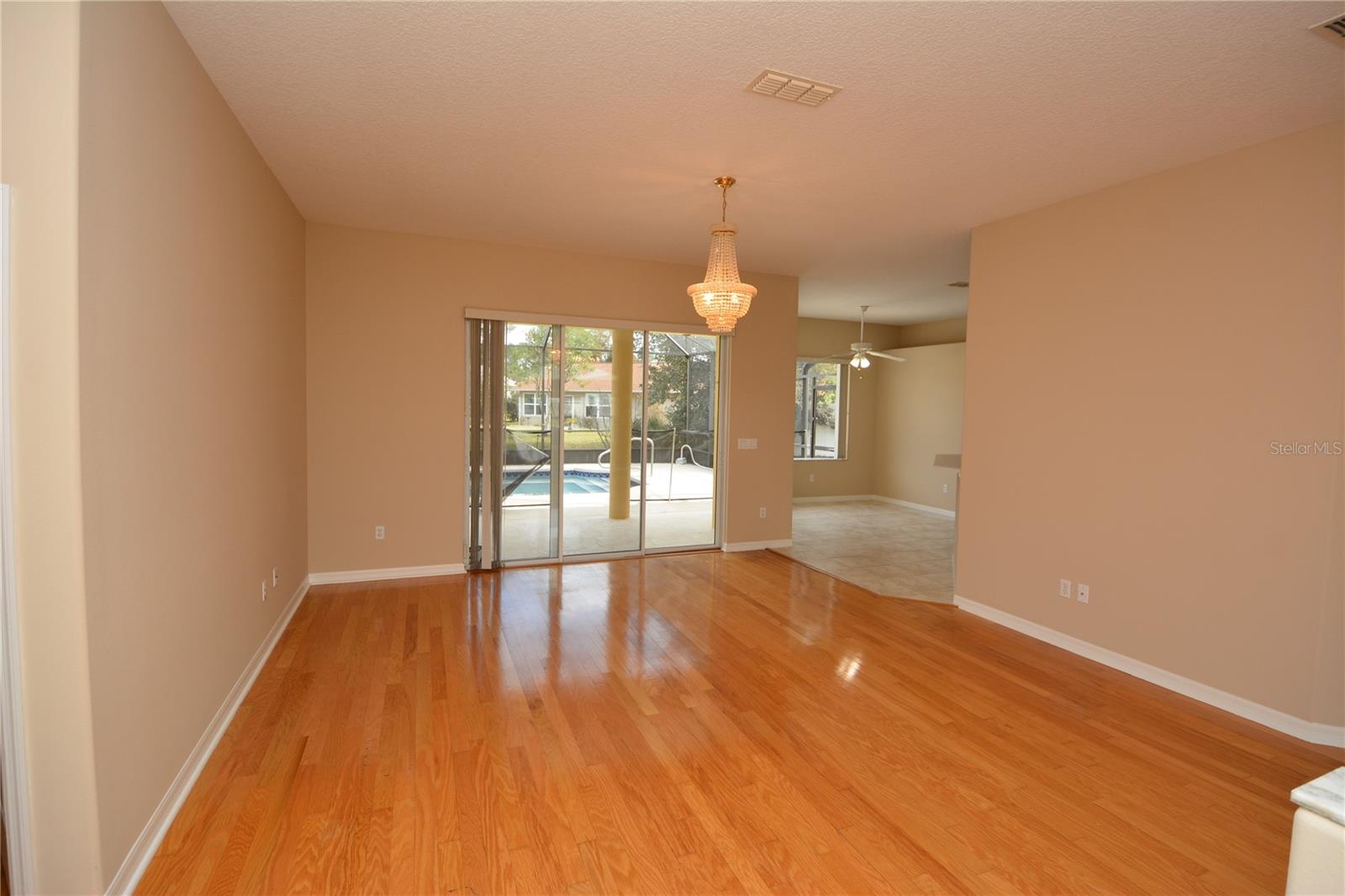 Image 7 of 30 For 7 Washwell Place