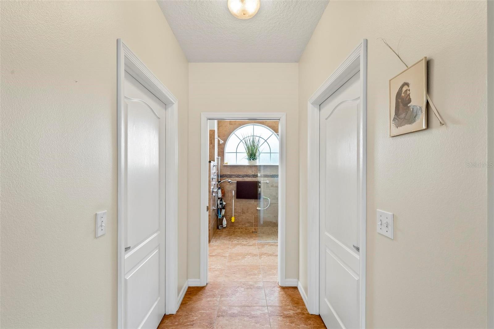 Image 18 of 81 For 2 Westridge Lane